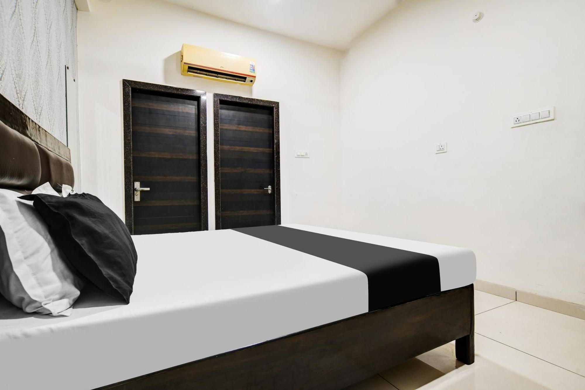 Hotel O Shree Golden Wing Palace Indore