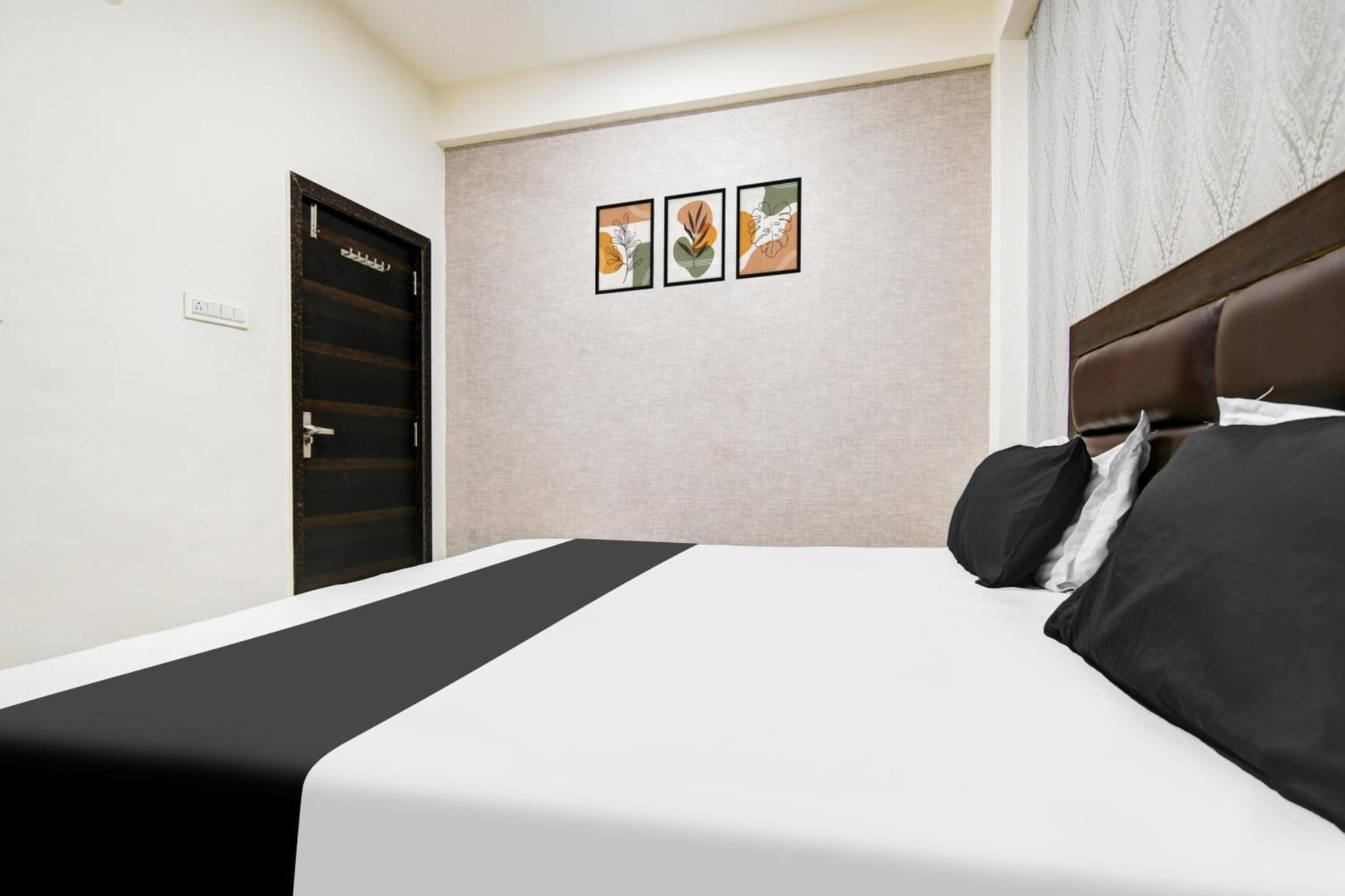 Hotel O Shree Golden Wing Palace Indore
