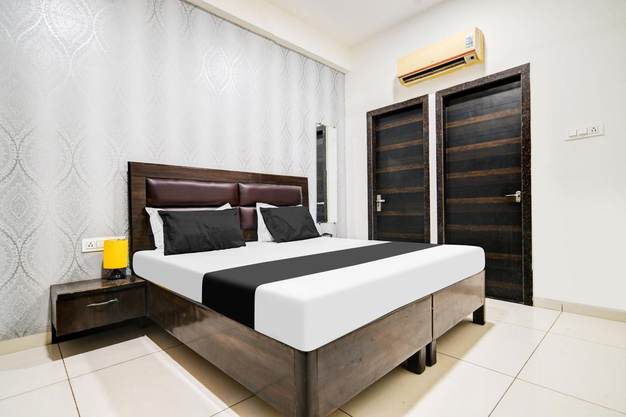 O Shree Golden Wing Palace Indore